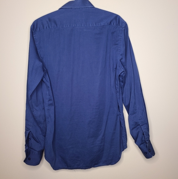 Button Up LeChateau - Picture 2 of 3